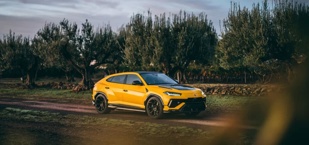    lamborghini.com Лариса Максимычева