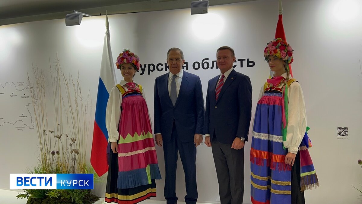    Роман Старовойту вручил Сергею Лаврову медаль «80 лет победы в Курской битве»