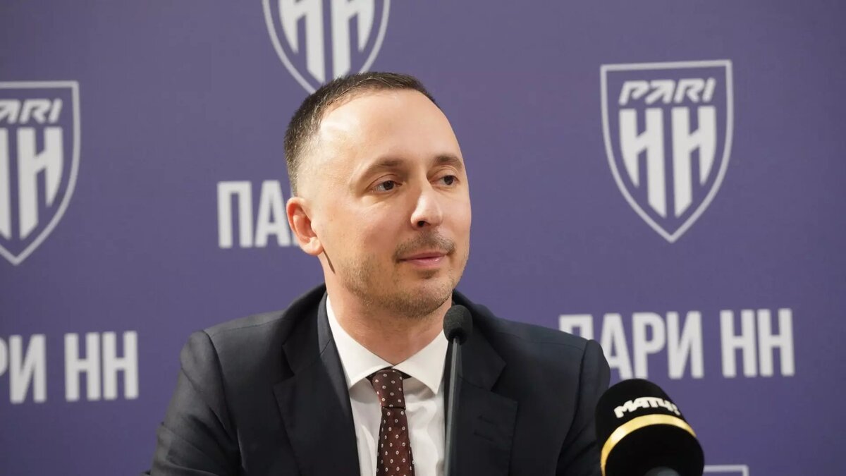     Экс-глава нижегородского минздрава, гендиректор ФК «Пари НН» Давид Мелик-Гусейнов ранее был фанатом ЦСКА. Об этом он рассказал в интервью газете «Футбол, хоккей и не только».