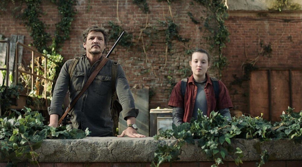     Кадр из 1 сезона сериала «Одни из нас» (2023)