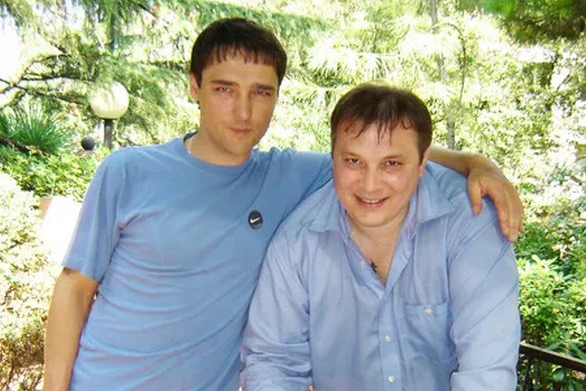 Разин с Шатуновым, соцсети