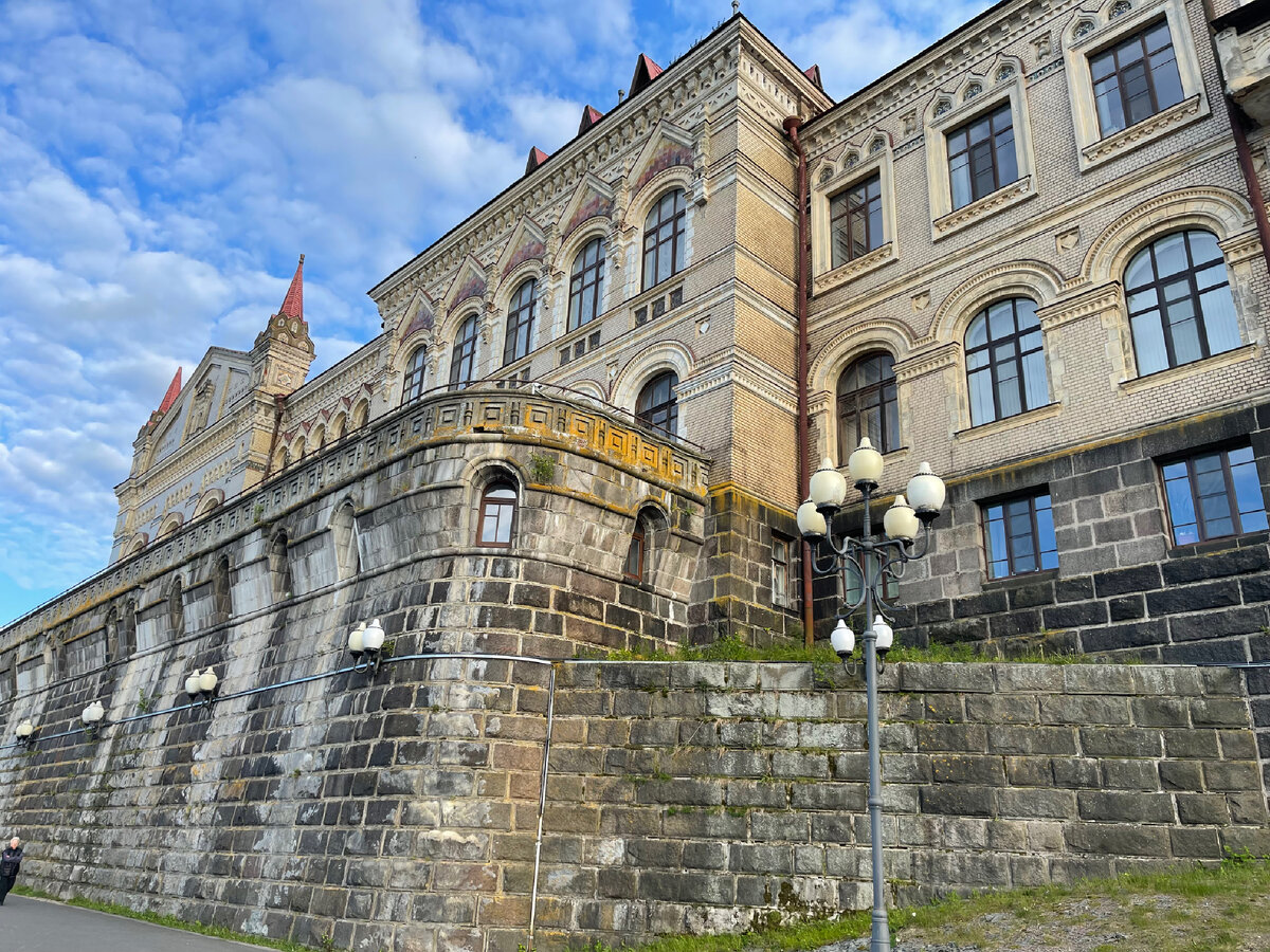 Здание хлебной биржи