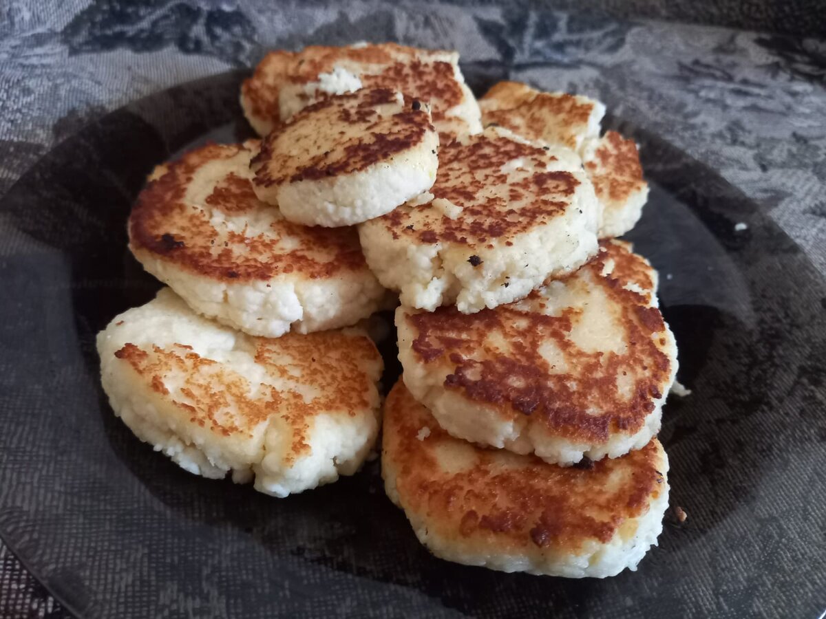 Рецепт нежных сырников с рисовой мукой и про Добро в Пятерочке | Foodamania  🌍 | Дзен