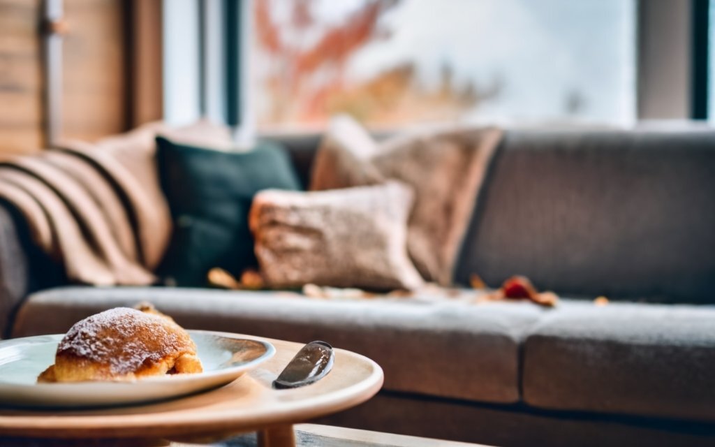 Аппетитная шарлотка украсит любой стол