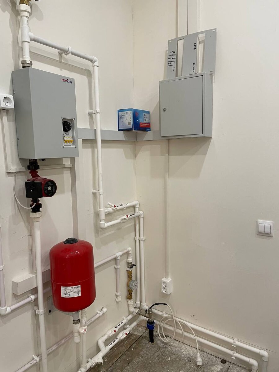 Коммуникации в прихожей