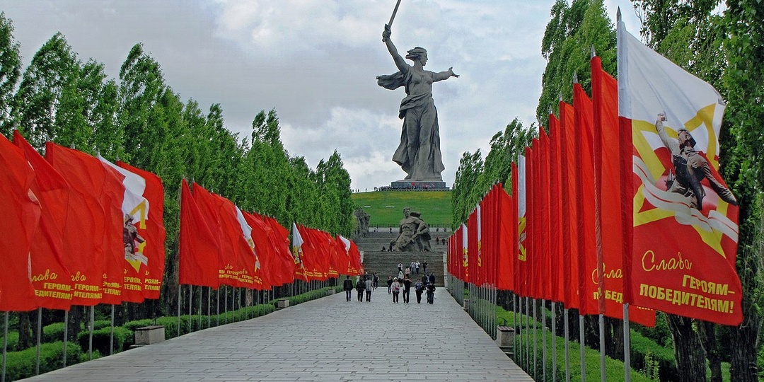 Мамаев курган в Волгограде: памятник-ансамбль «Героям Сталинградской битвы»