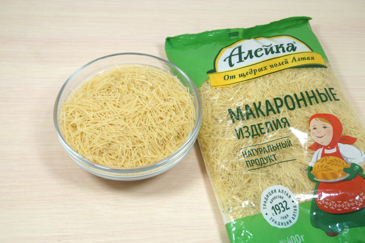 Макароны с фаршем на сковороде