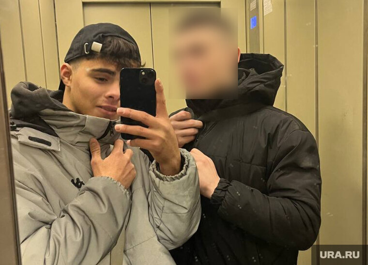    Турал Мамедов (слева) ждет своей экстрадиции в РФ