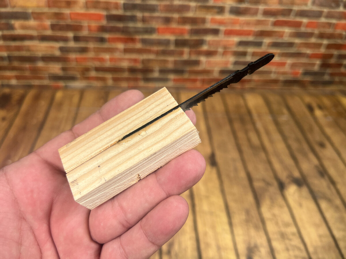 Скрежет старых полотен часто звучит как приговор для большинства инструментов. Однако, прежде чем отправить их на свалку, давайте взглянем на них с другой стороны.-5