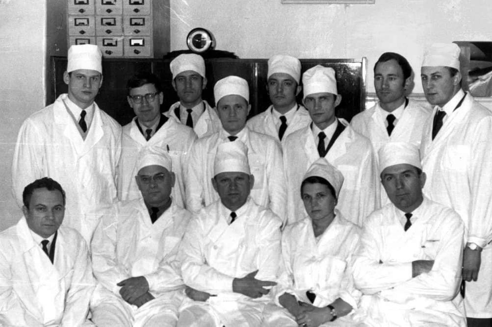 Фото не имеет к содержанию статьи прямого отношения. Это просто момент, выхваченный из потока времени