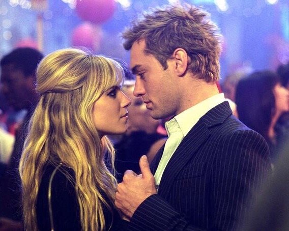 «В любых обречённых отношениях есть то, что я называю «о-о-момент». Когда случается что-то практически незаметное, но ты понимаешь, что вот оно — начало конца. И ты останавливаешься и думаешь: «О-о. Вот она — вершина айсберга»»