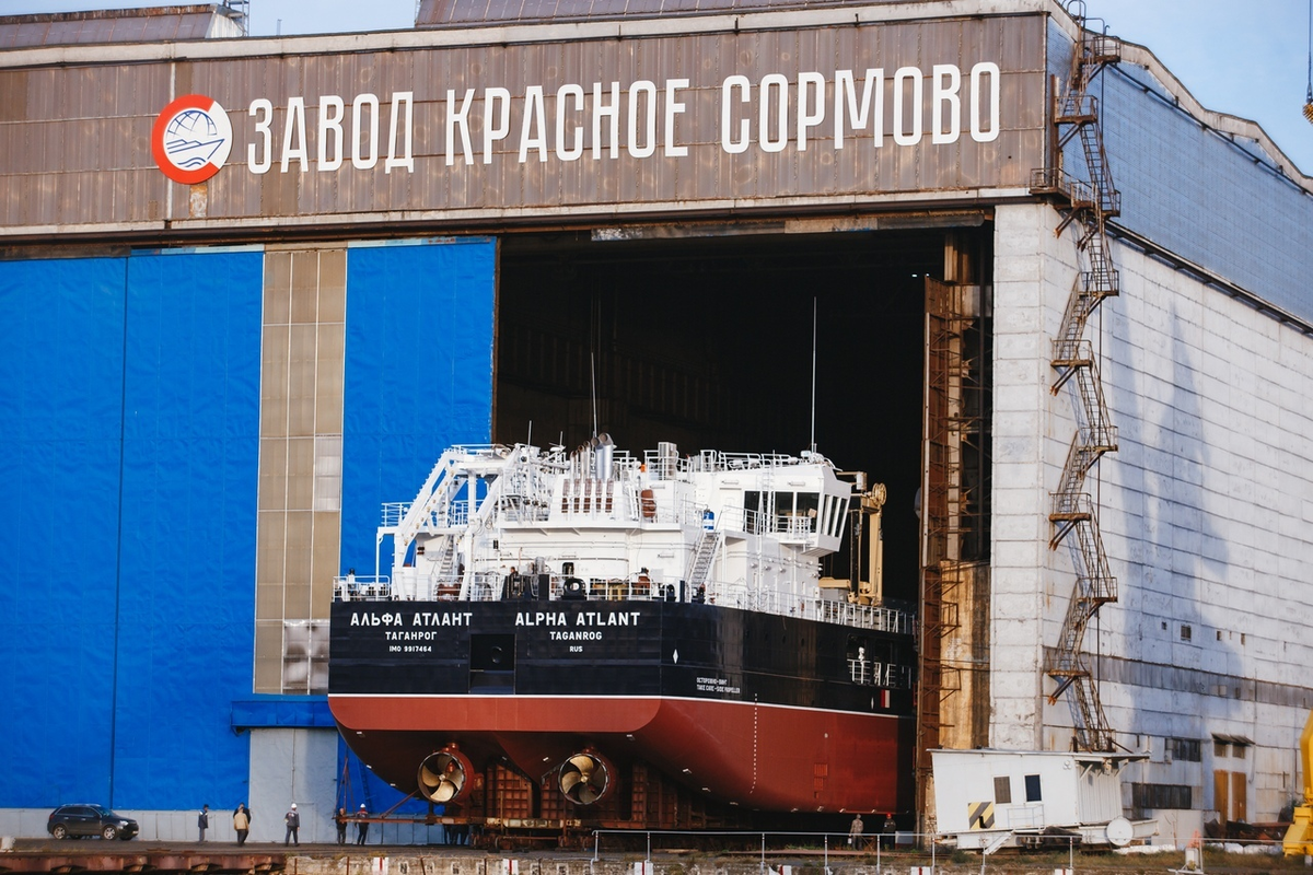 Красное сормово. Завод красное Сормово. Красное Сормово судостроительный завод. Завод красное Сормово Нижний Новгород. Сормовский судостроительный завод Нижний Новгород