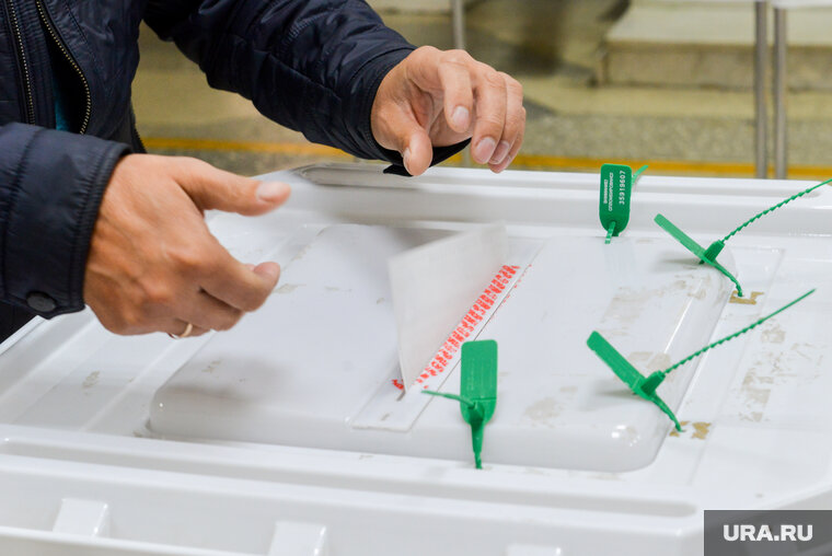    Единственный кандидат, обвинявшийся в браконьерстве, не пришел на выборы главы села