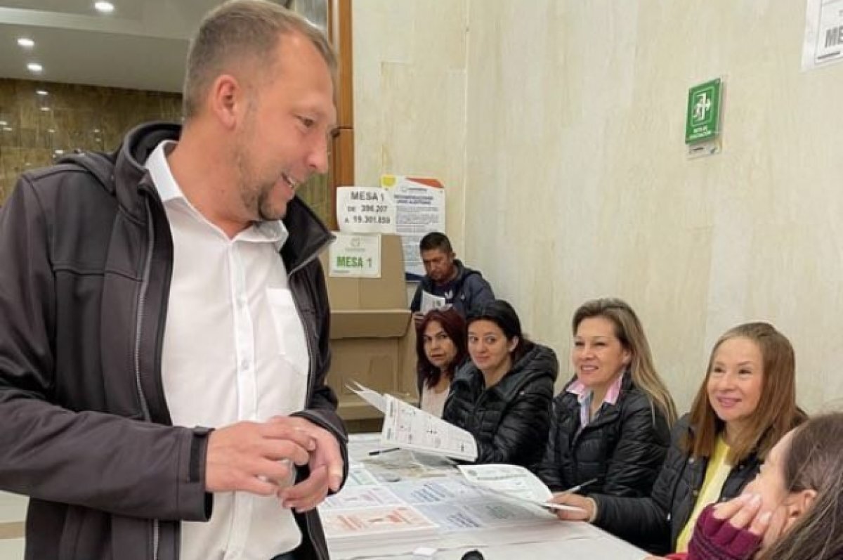    «Мы верим тебе, наш русский мэр».