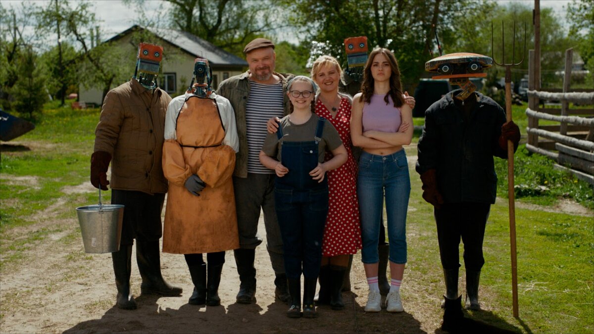 Кадр из сериала «Кибердеревня», 2023, Плюс Студия