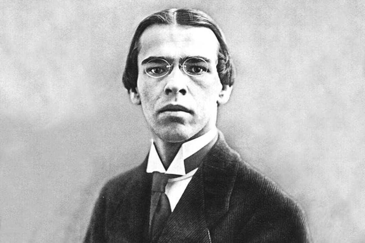 В. Ходасевич, источник Яндекс картинки