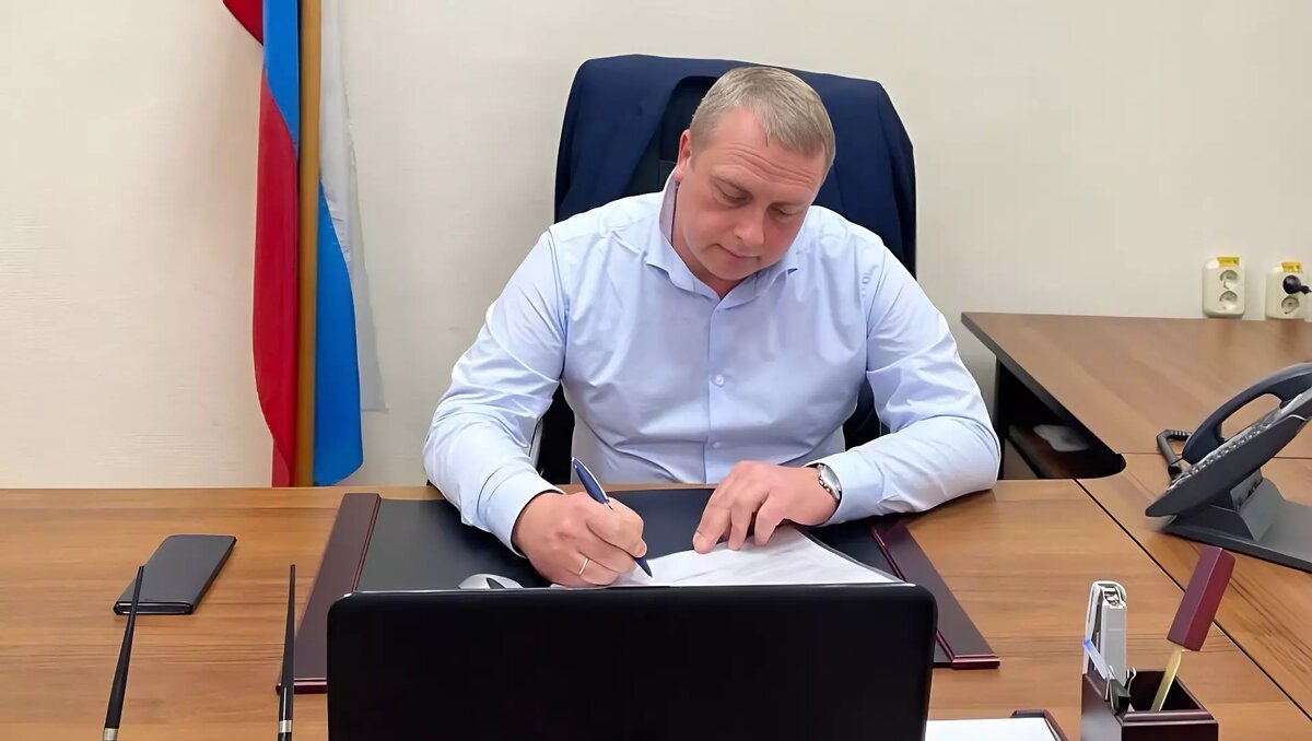     Павел Целковский ушел с должности директора МБУ «Волгоградзеленхоз», решив сменить работу, сообщает мэрия.