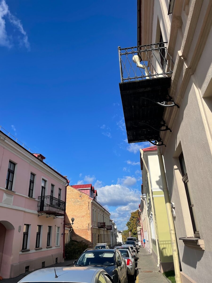 Просто разные улочки города