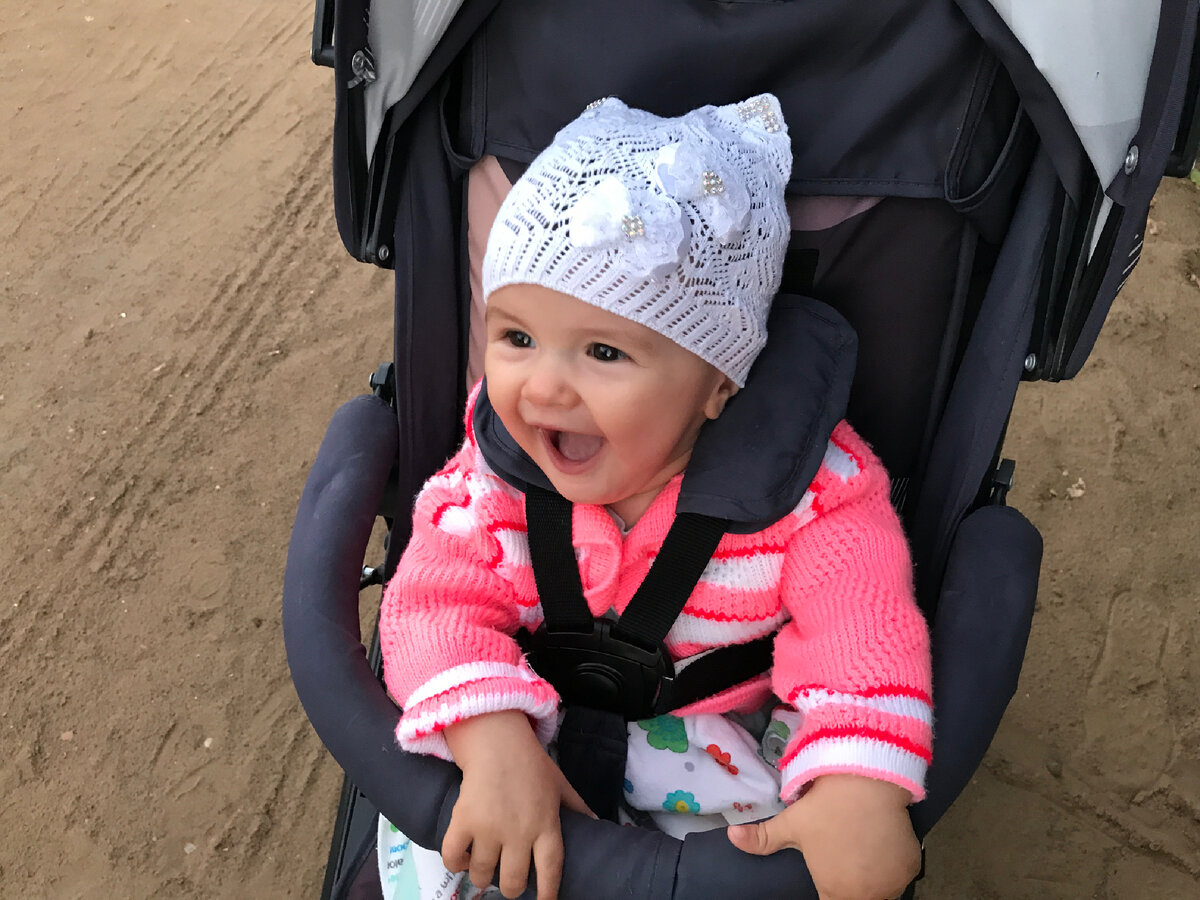 Гуляем с малышкой