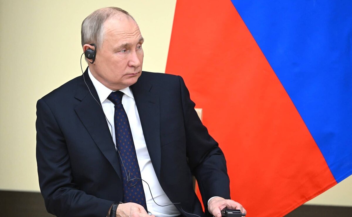 Фото: Григорий Сысоев / РИА «Новости» / с сайта Кремля (http://static.kremlin.ru/media/events/photos/big2x/W3MLjDtVgF2agCslNS6OfFzKeyU6l68y.jpg)