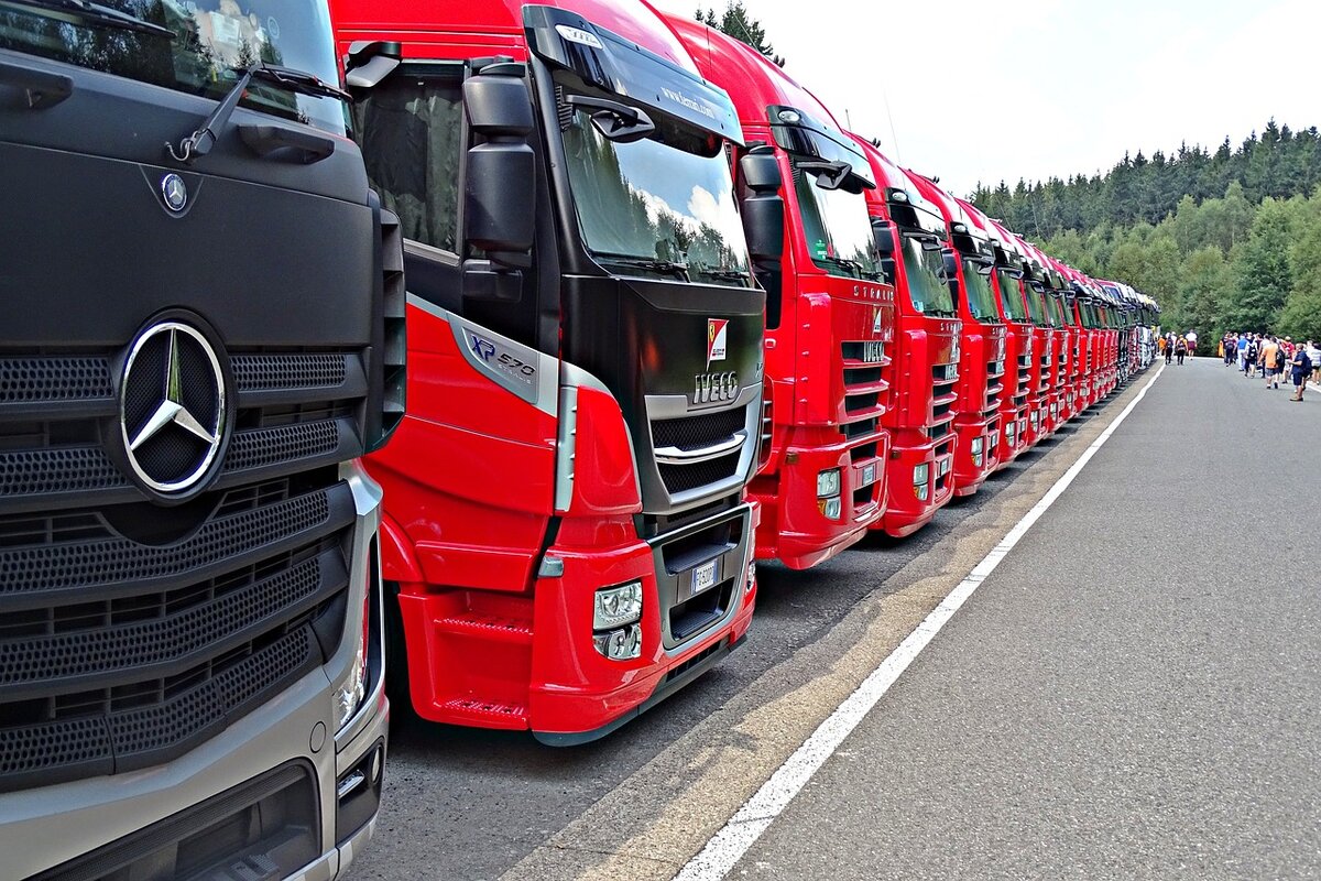   Казахстан возвращает запрет на доставку грузов через перецепку белорусскими грузовиками. Как это отразится на логистическом рынке Беларуси и кто в результате выиграет в такой ситуации?