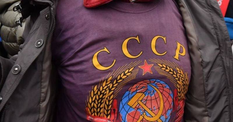    «Коллаборанты», «кроты ФСБ» и дедушкина футболка: на Украине продолжается террор гражданского населения