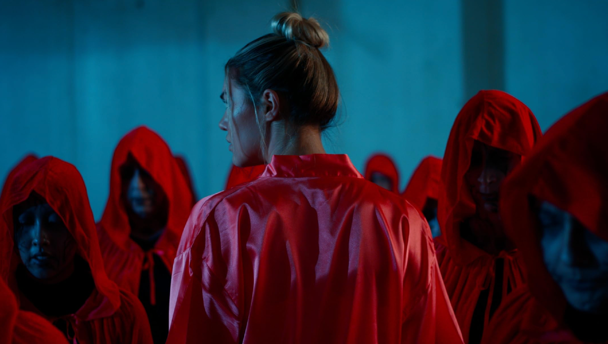 Кадр из фильма "Дом тысячи дверей"