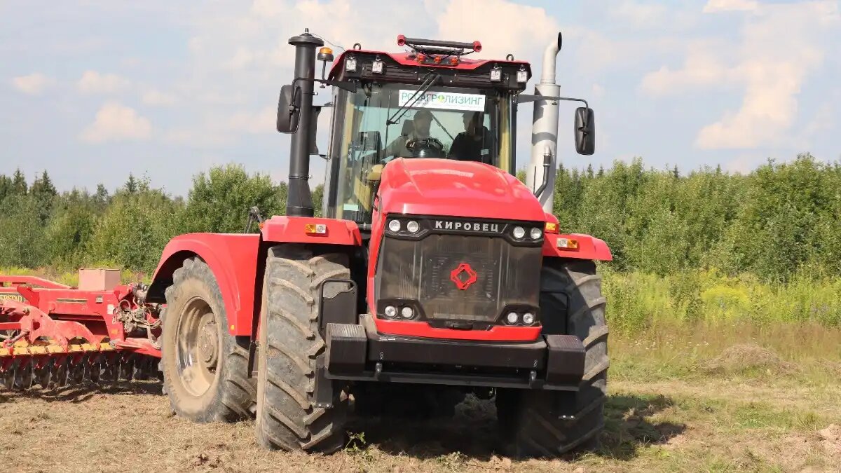 Фото: glavpahar.ru Как в России работают новые беспилотные тракторы Кировец с ИИ