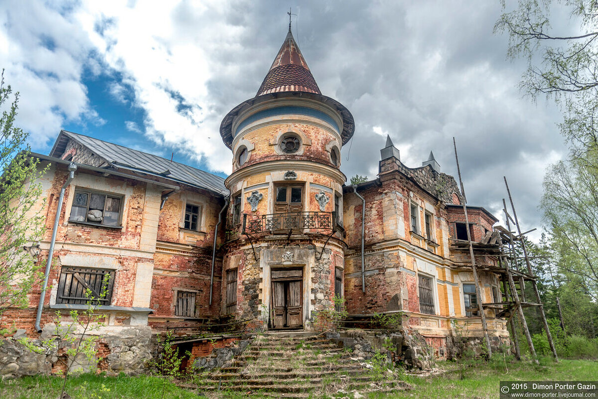 Особняк история. Усадьба замок Заключье. Заключье Тверская область. Заключье заброшенная усадьба. Усадьба Заключье Тверская область.