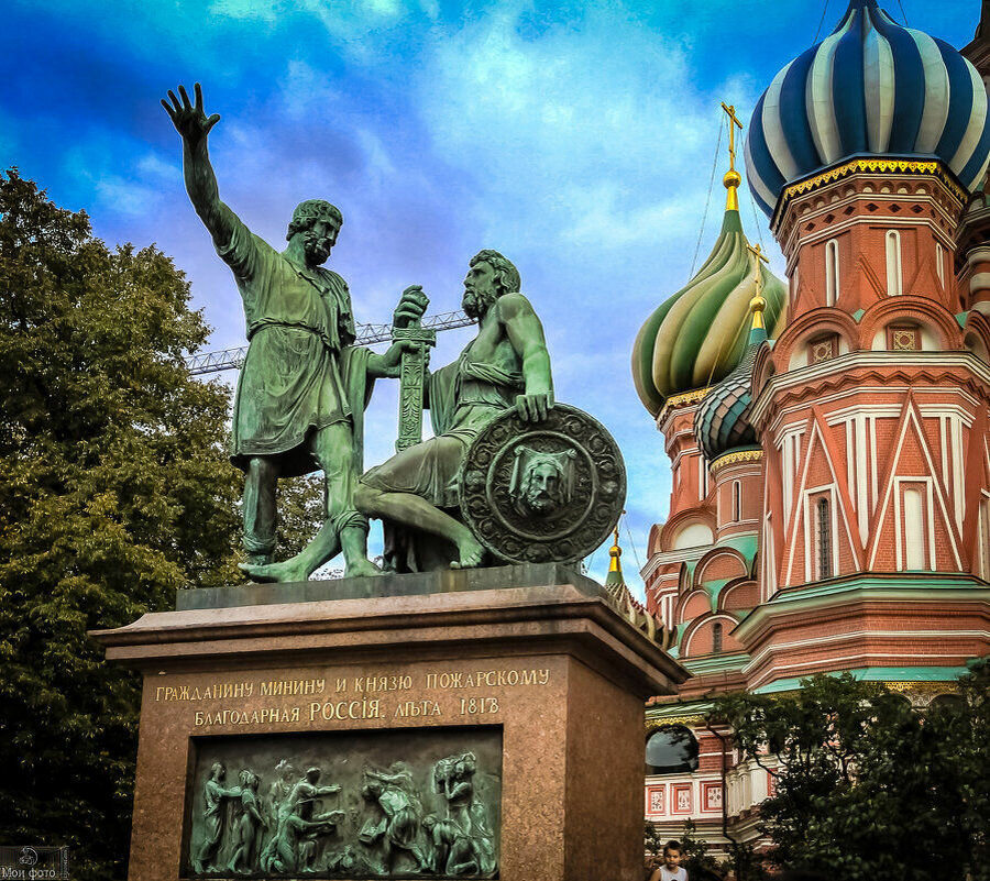 Памятник Минину и Пожарскому на Красной площади