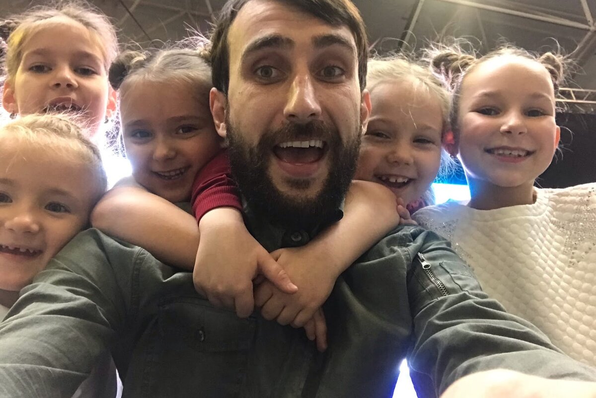 Игорь с учениками 