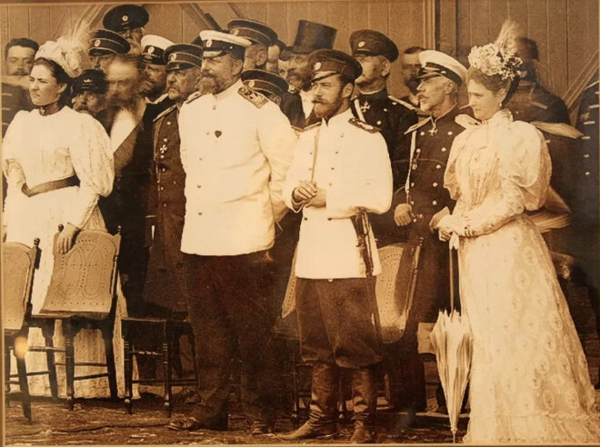 Императорская чета на Нижегородской выставке 1896 года