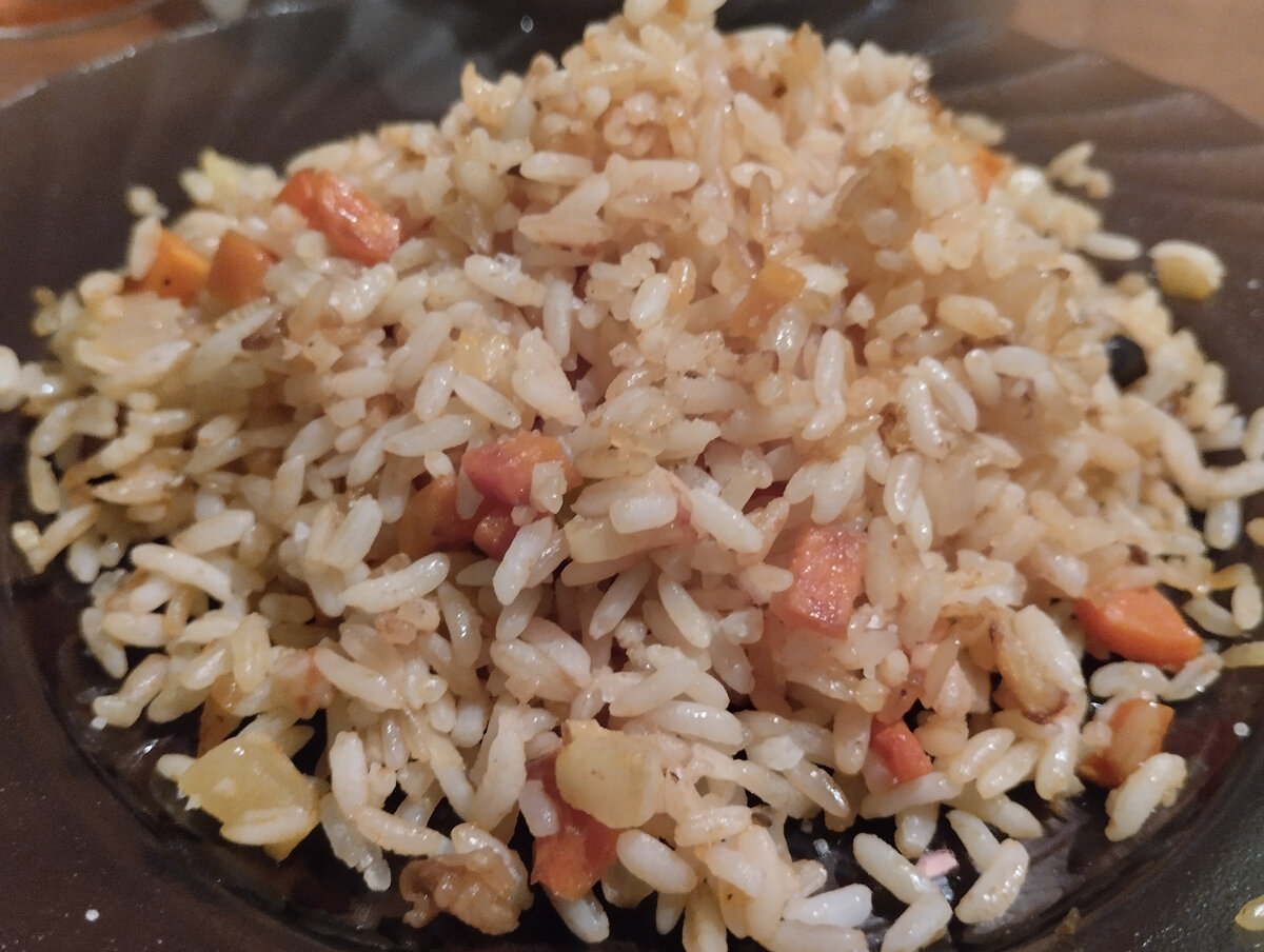 Салат «Крабовое наслаждение» с капустой и рисом