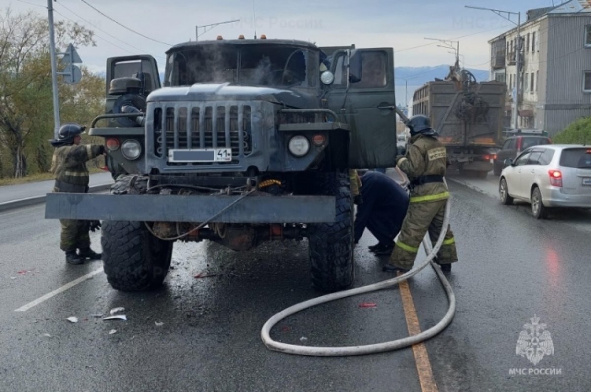    Спасатели ликвидировали последствия ДТП с возгоранием в Петропавловске