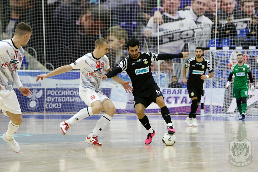 арена мфк сибиряк новосибирска. арена мфк сибиряк новосибирска. мфк тюмень сибиряк. мини футбол. неведров мфк тюмень.