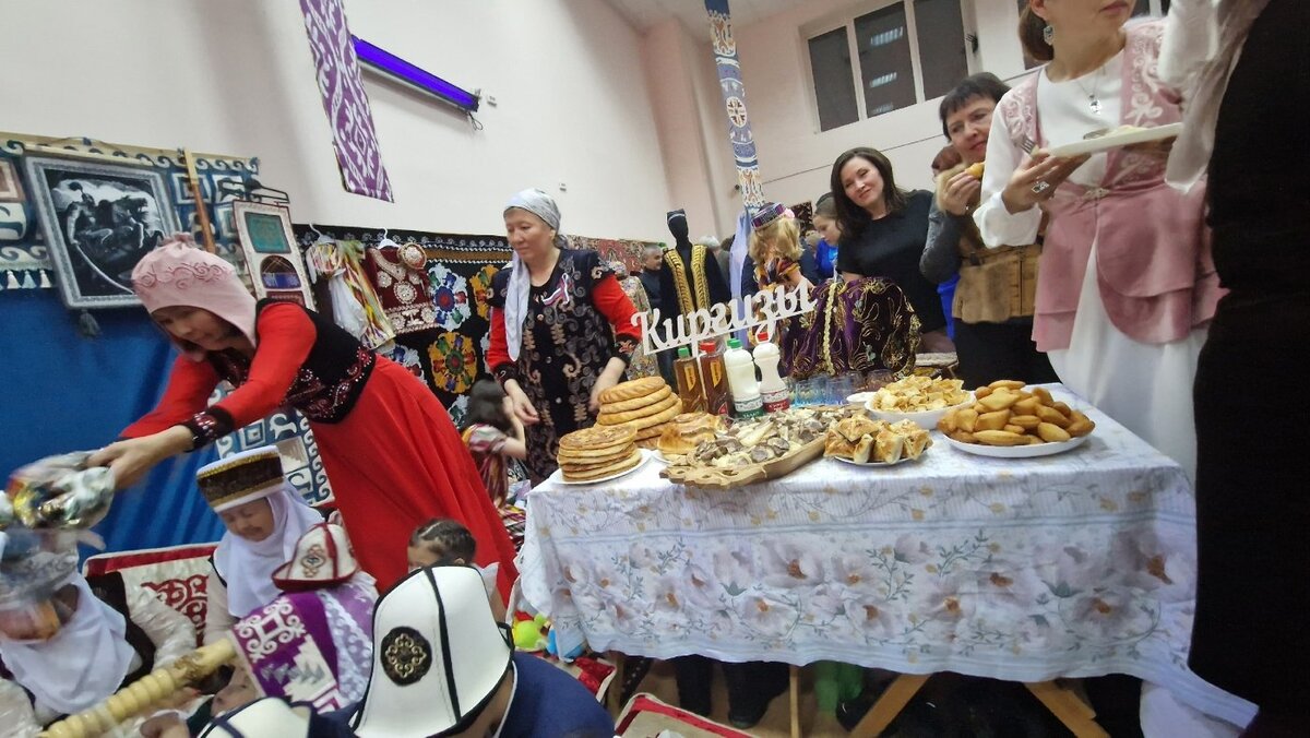    В Нефтеюганске приготовили «плов дружбы»