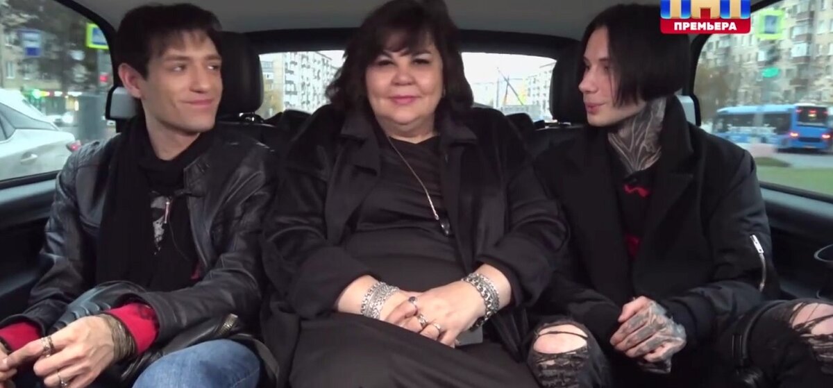 кадр из выпуска шоу "Экстрасенсы. Битва сильнейших" от 04.11.23 