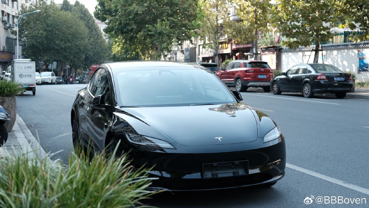 Tesla model 3 - 2023