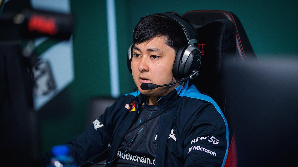     Абай HObbit Хасенов