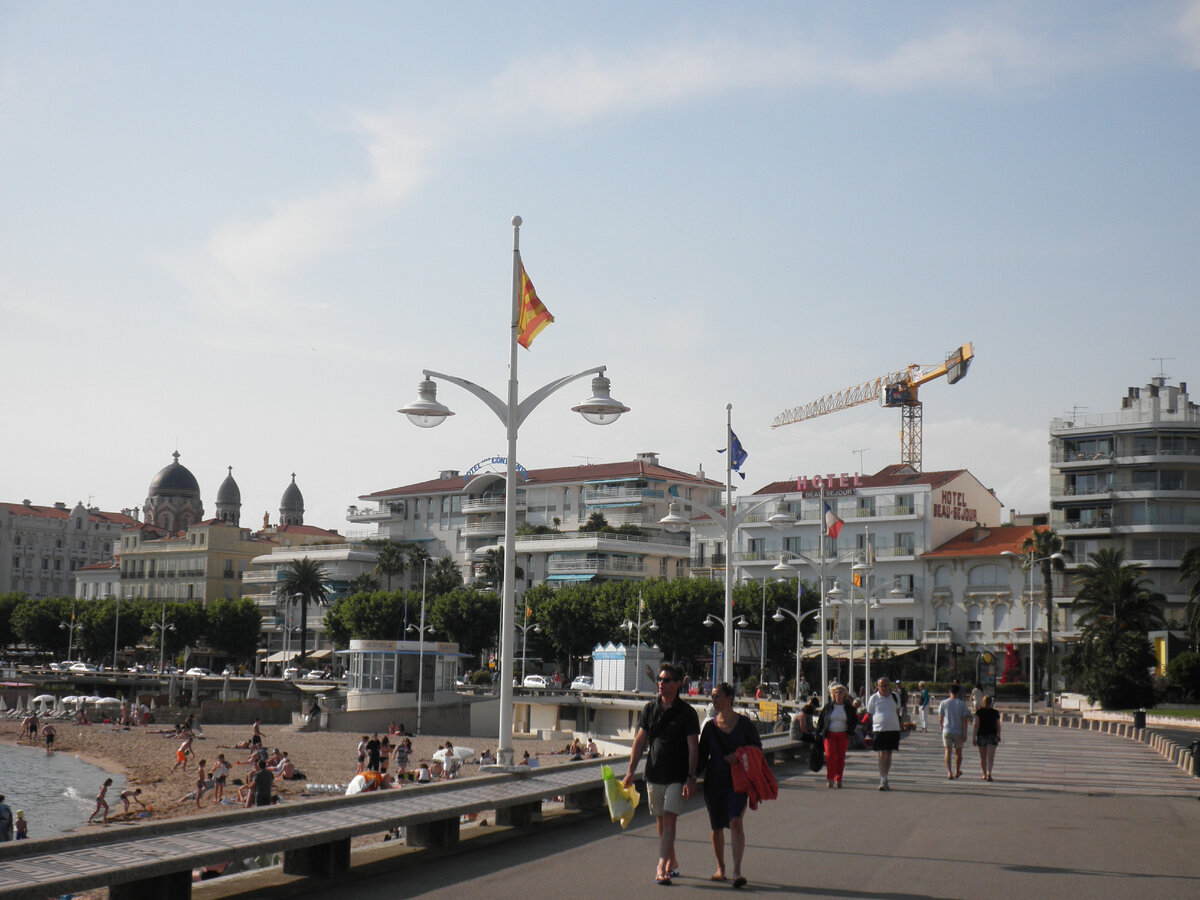 Иллюстрация к рукописи моей книги «Курортный роман» ©AzurevaMarinaBOOKS