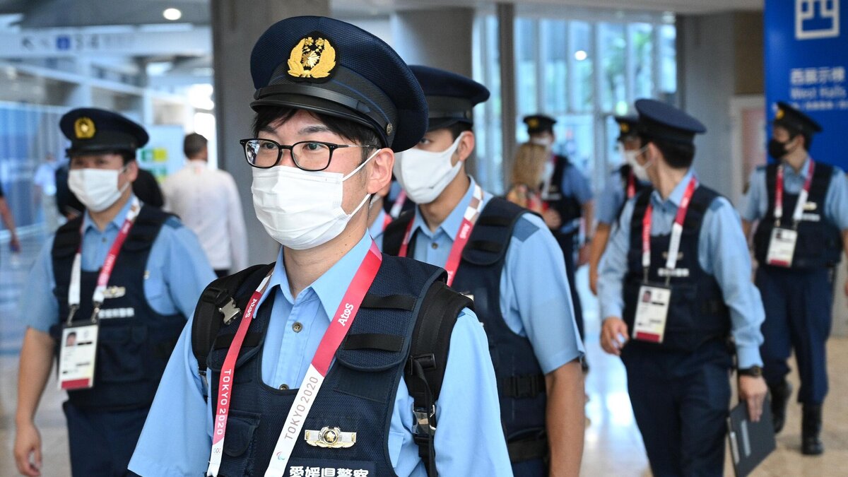    Полиция Японии раскрыла “преступление века”: настоящий анекдот© РИА Новости | Рамиль Ситдиков