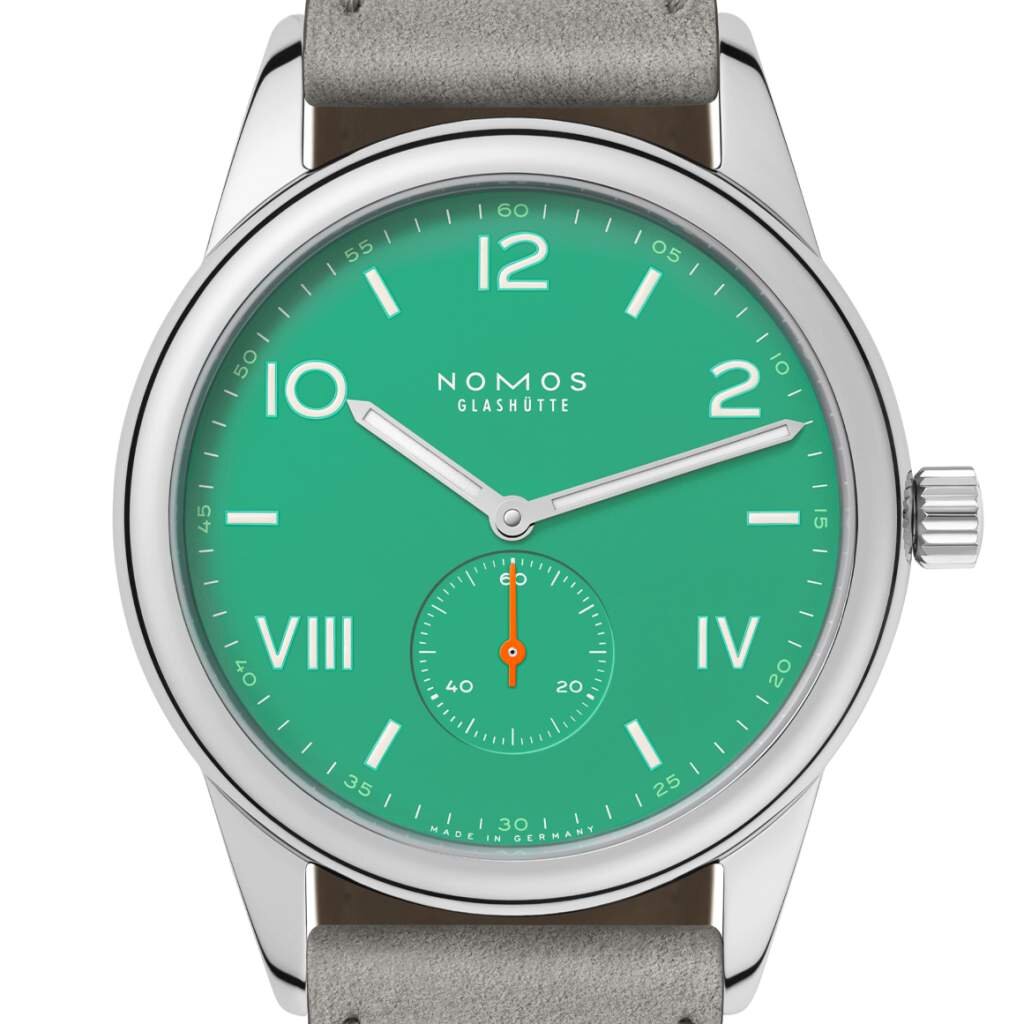 NOMOS GLASHÜTTE CLUB CAMPUS 38 ELECTRIC GREEN 726. Сталь, ручной завод, ø 38.5 мм, 1'520 CHF.