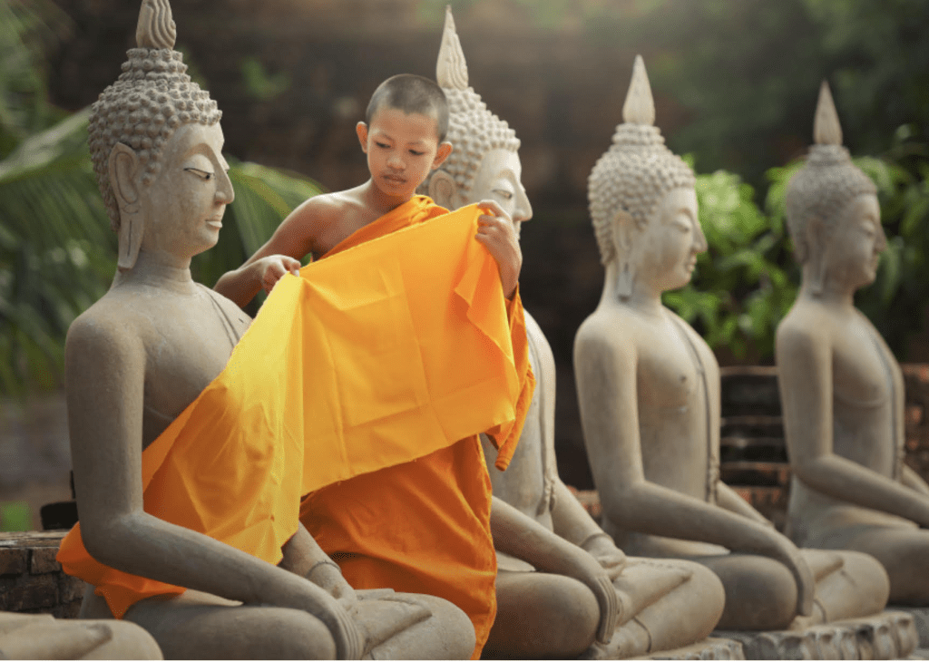 статуя будды бали вилла фадеева. реальный буддизм. улыбка будды. тянь шанский будда. панча будда.