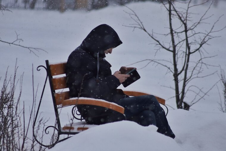   Кировку оцепили из-за неадекватного мужчины