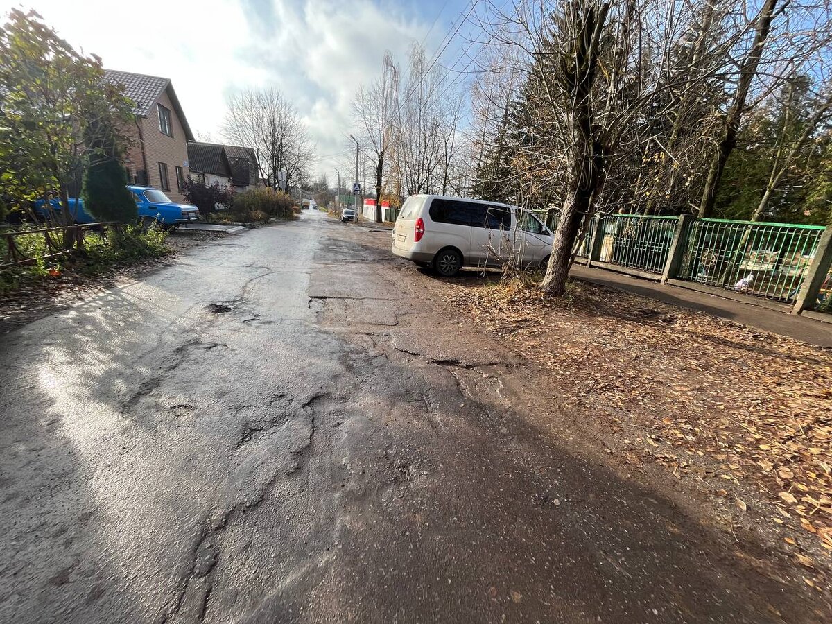 Частный сектор у Синих мостов Калуги страдает от фур и грязи, а ремонт  завершится только весной | www.kp40.ru | Дзен