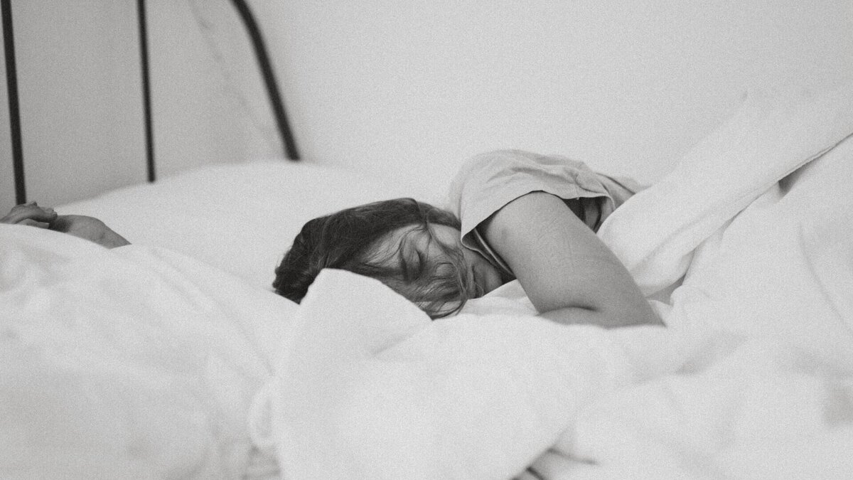    Почему нельзя фотографировать спящих?© Unsplash / Kinga Howard