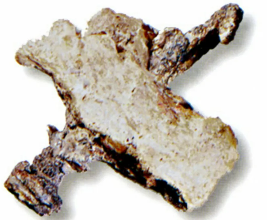 Эти вещи нашли случайно, в то время, когда занимались поиском совершенно другого. Самое удивительное – они не дали ответа ни на один вопрос археологов.