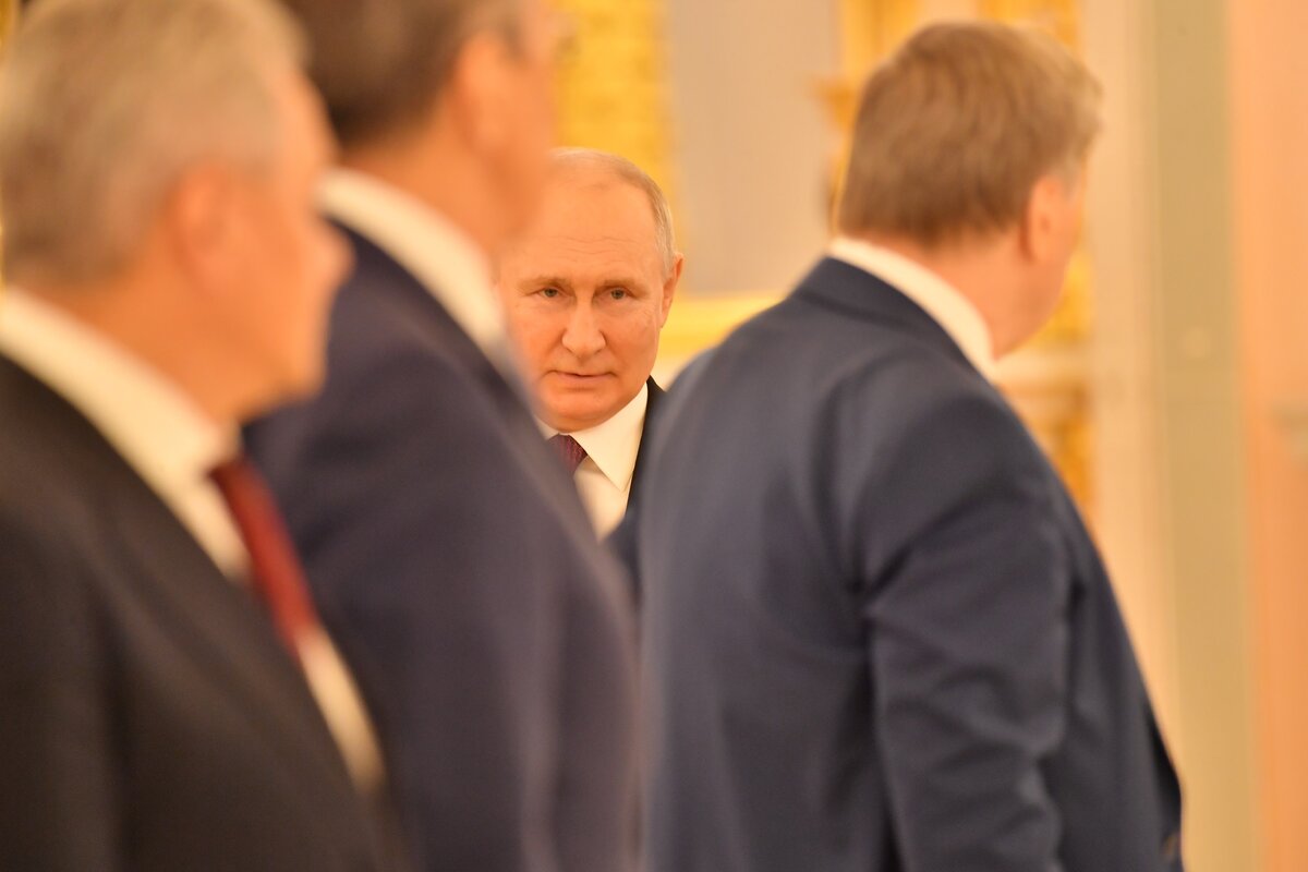 СПЕЦОПЕРАЦИЯ – ШАНС ВЫЖИТЬ. ИНОГО ПУТИ У РОССИИ НА МОМЕНТ НАЧАЛА БОЕВЫХ ДЕЙСТВИЙ НЕ БЫЛО, УВЕРЕНА НАША ГЕРОИНЯ. ПОТОМУ ГЛАВНОКОМАНДУЮЩИЙ И ПРИНЯЛ ТАКОЕ РЕШЕНИЕ. ФОТО: © KOMSOMOLSKAYA PRAVDA/GLOBALLOOKPRESS.