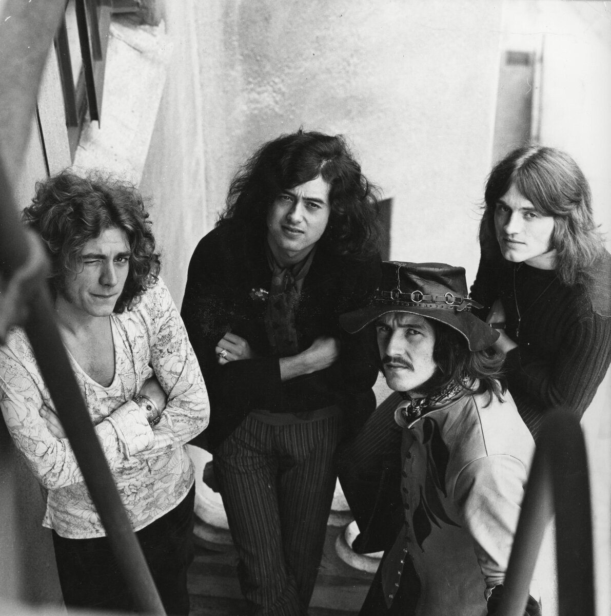 Led Zeppelin на лестнице...