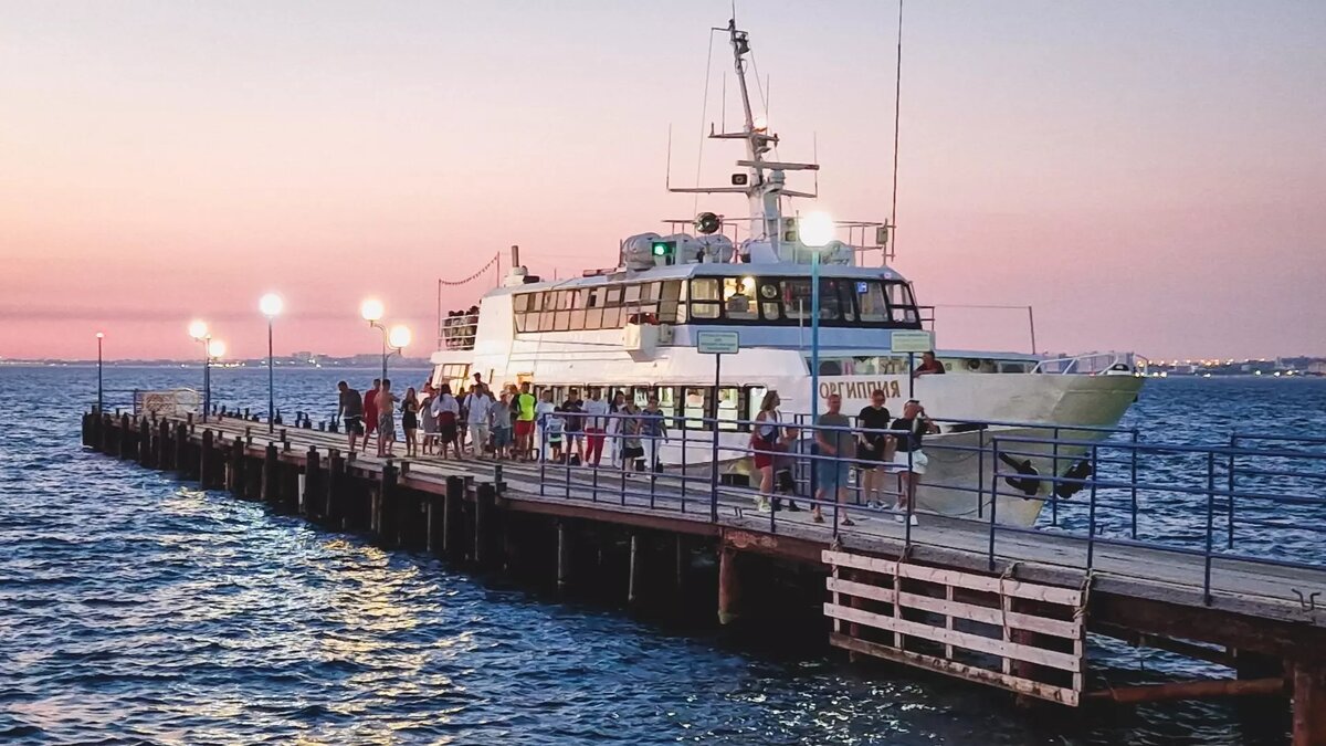     В Ростовской области надеются запустить регулярные пассажироперевозки по рекам в начале следующего года, об этом сообщил портал ТАСС.